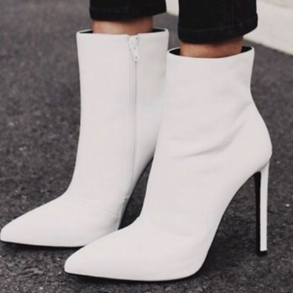 TONY BLANCO FREDDIE BOOTIE IN WHITE